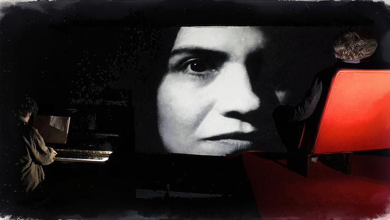 Companhia teatral utiliza cinema pornô para encenar 'Sinfonia Capital' sobre pós-socialismo