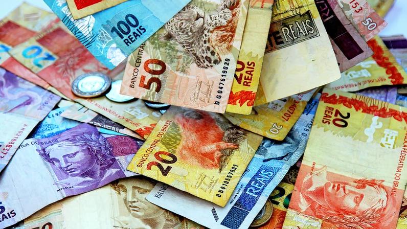 Brasileiros perdem até R$ 50 mil de herança; descubra como resgatar valores