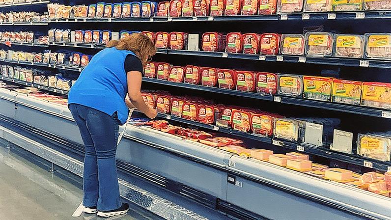 Walmart amplia desconto em alimentos para 1,6 milhão de funcionários diante da inflação