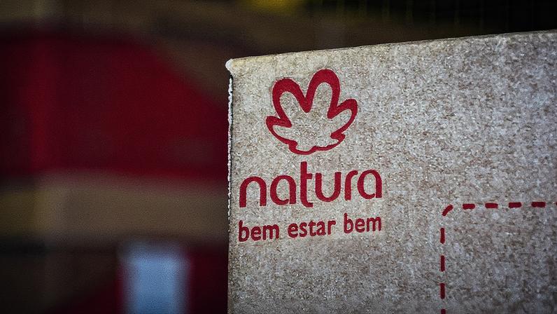 Natura projeta arrecadar bilhões com a venda da Avon Internacional