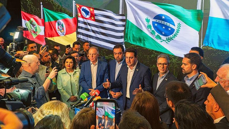Governadores de direita buscam união e evitam críticas a ataques da família Bolsonaro