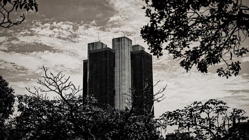 IBC-Br registra queda de 0,1% no PIB de junho, contrariando expectativas de crescimento