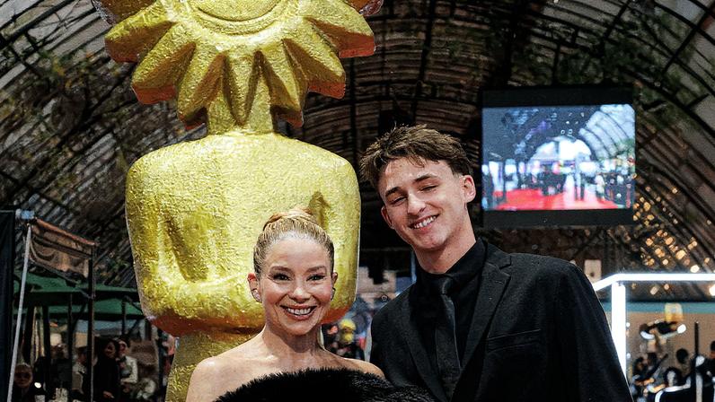 Filho de Danielle Winits brilha no cinema e elogia apoio da mãe na estreia